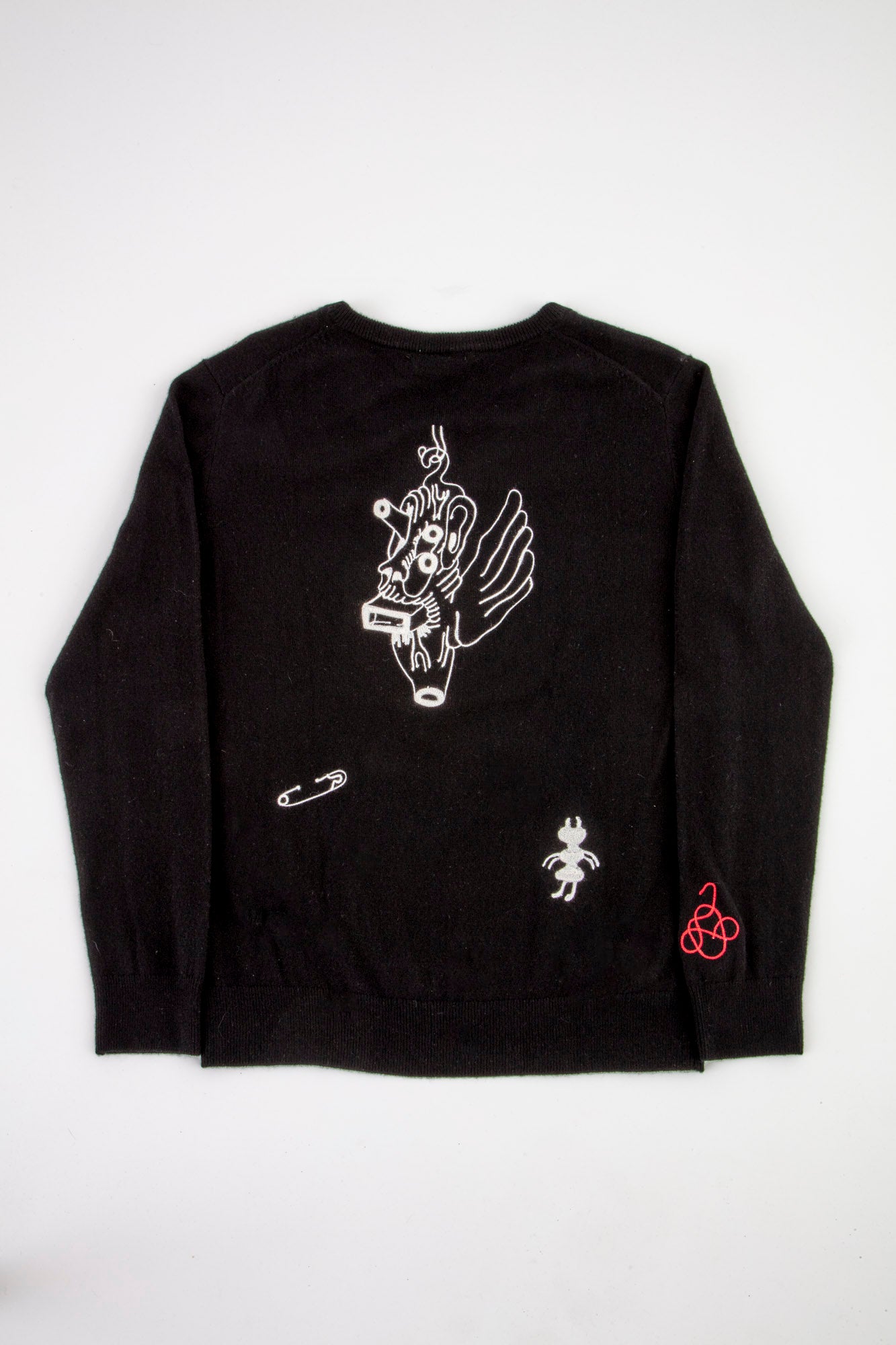 Hang Guts Sweater 1 - Jim Mooijekind X Jules Blackbird